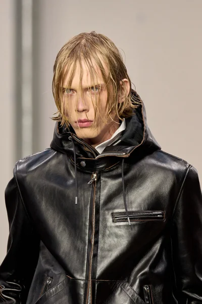 Look 36